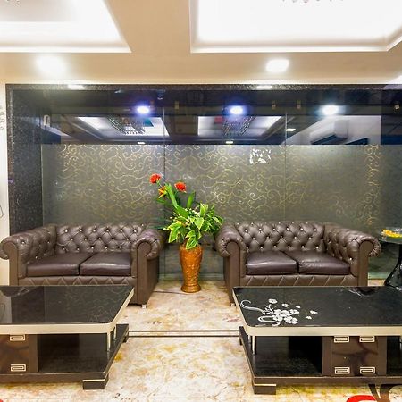 Hotel N S International Калькутта Экстерьер фото