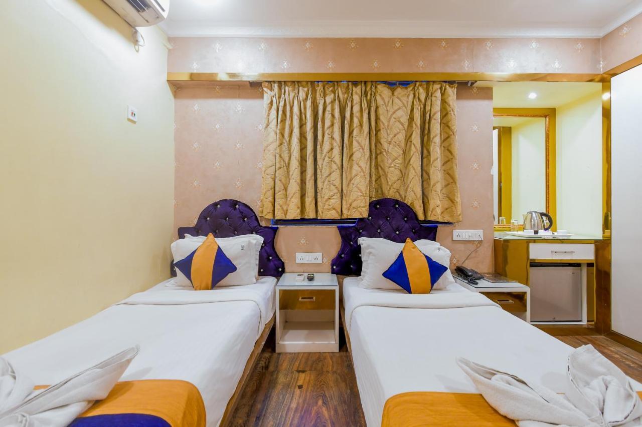 Hotel N S International Калькутта Экстерьер фото