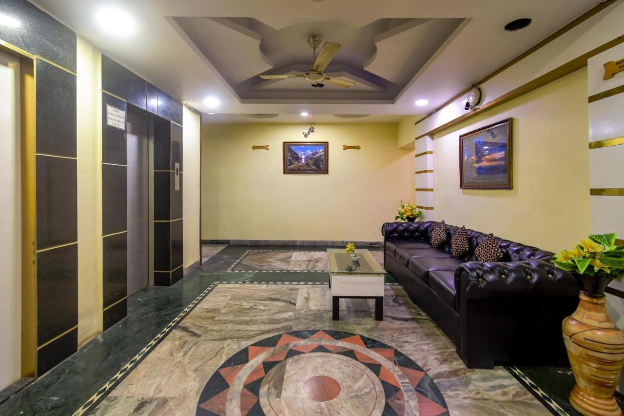 Hotel N S International Калькутта Экстерьер фото