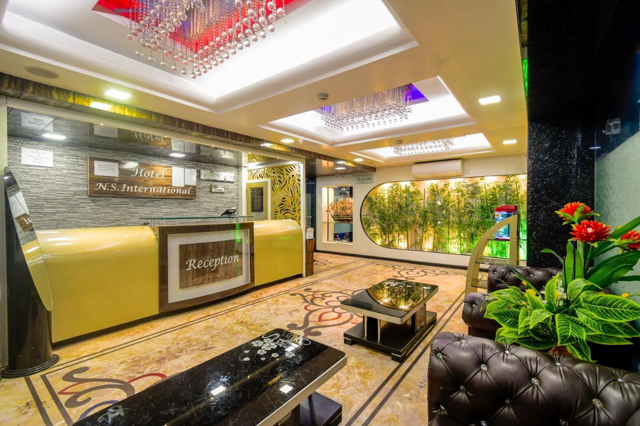 Hotel N S International Калькутта Экстерьер фото